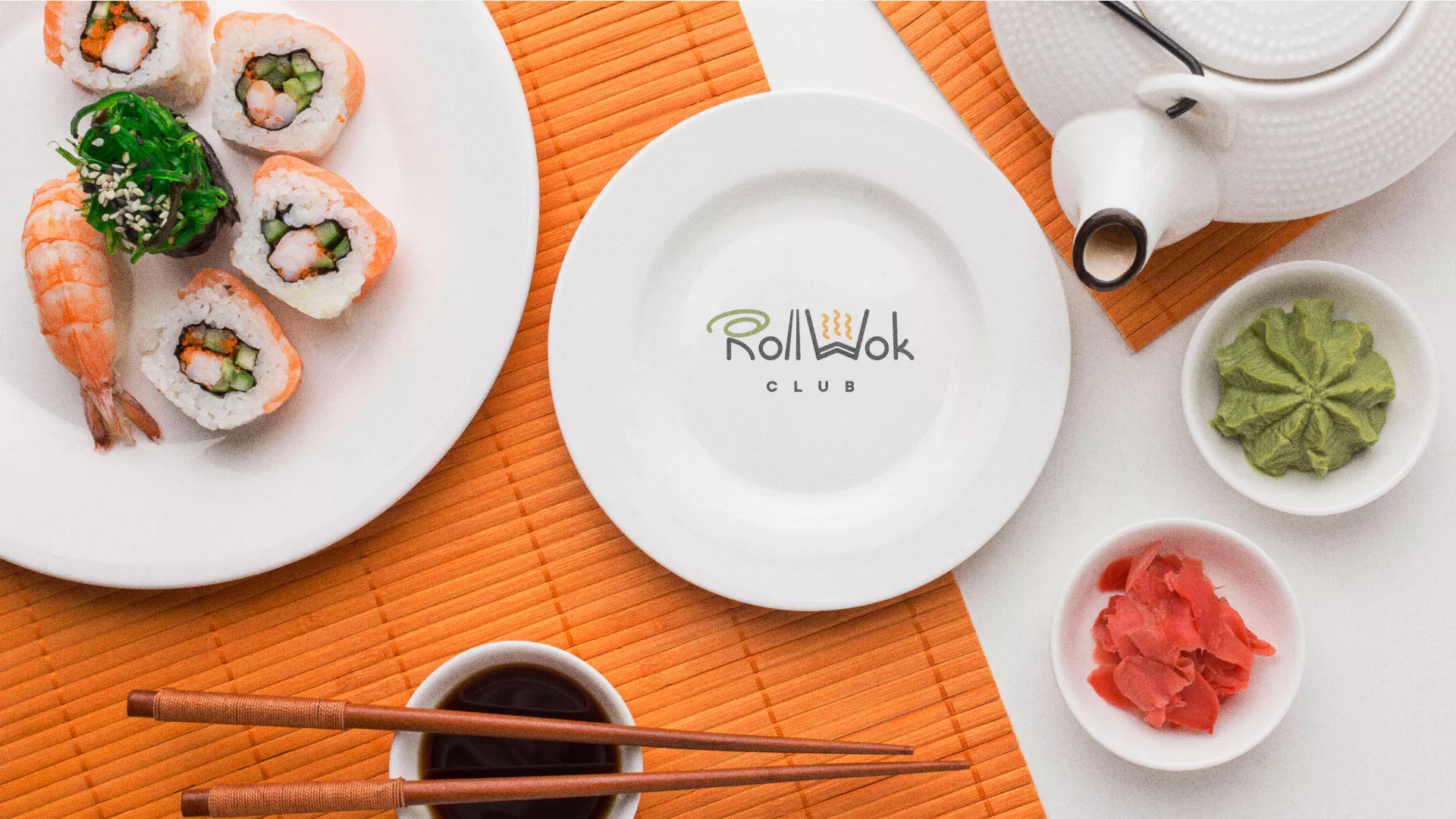 Разработка логотипа и фирменного стиля суши-бара «Roll Wok Club» в Москве